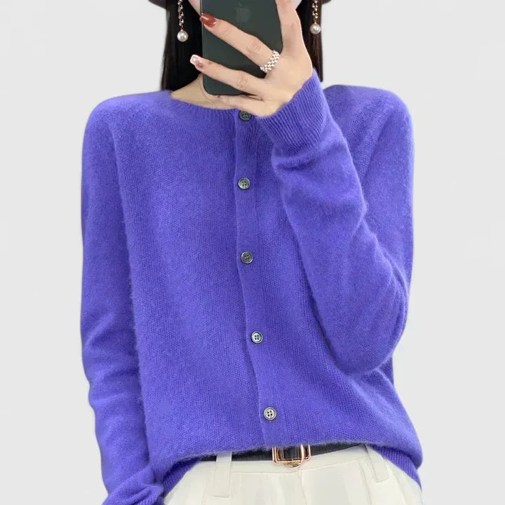 Lyxandria | Comfortable Cardigan