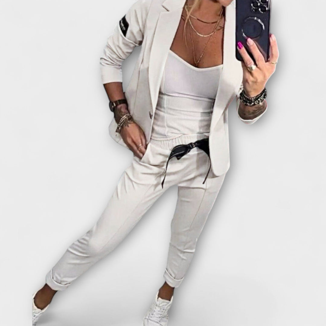 Vionne | Elegant Set of Top, Jacket and Trousers