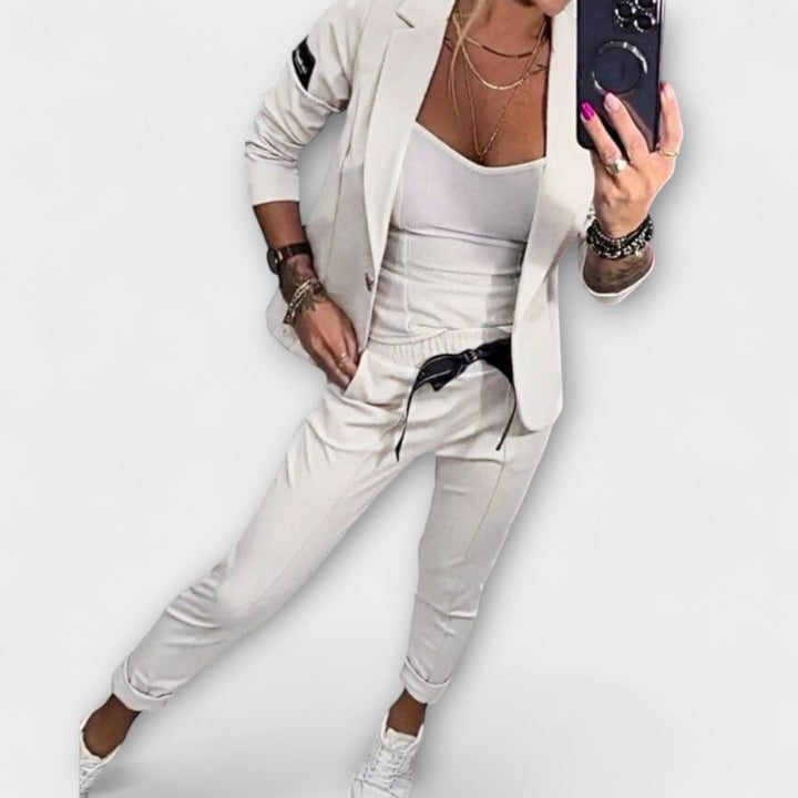 Vionne | Elegant Set of Top, Jacket and Trousers