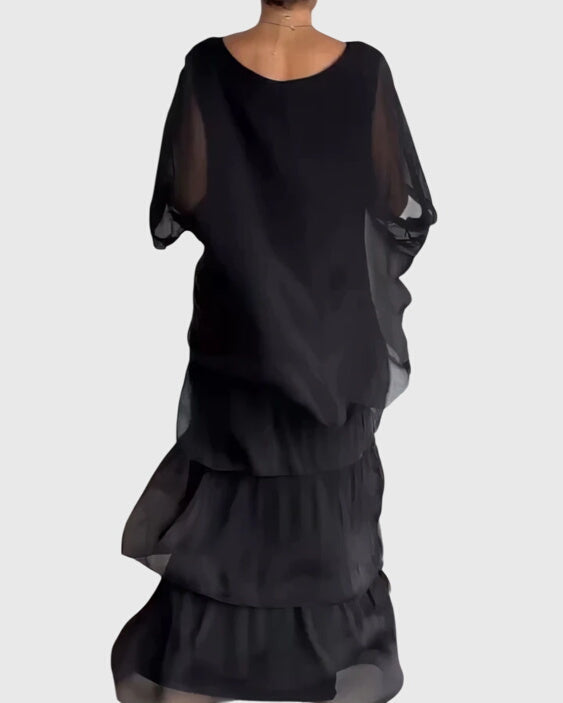 Patricia | Elegant Long and Flowing Dress