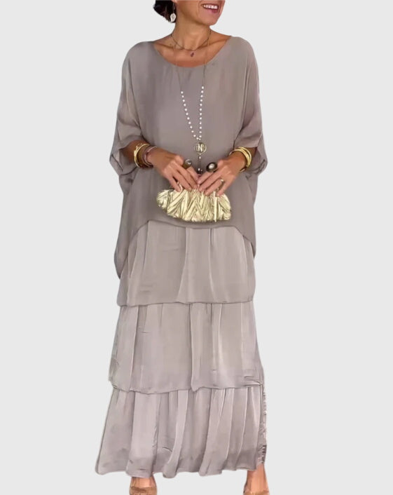 Patricia | Elegant Long and Flowing Dress