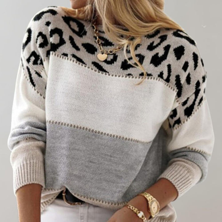 Diane | Knitted Sweater with Leopard Accent