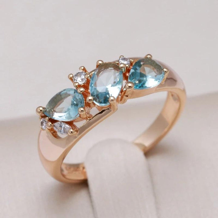 Elegant Vintage Zirconia Ring in Gold Blå