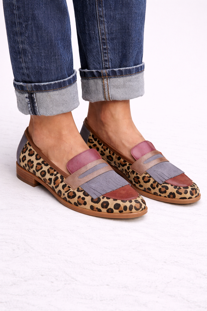 Zelda - Elegant Leopard Moccasin