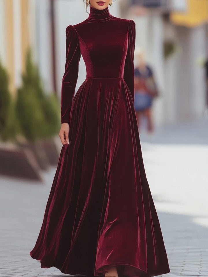 Éléonore | Velvet Maxi Dress with High Neck