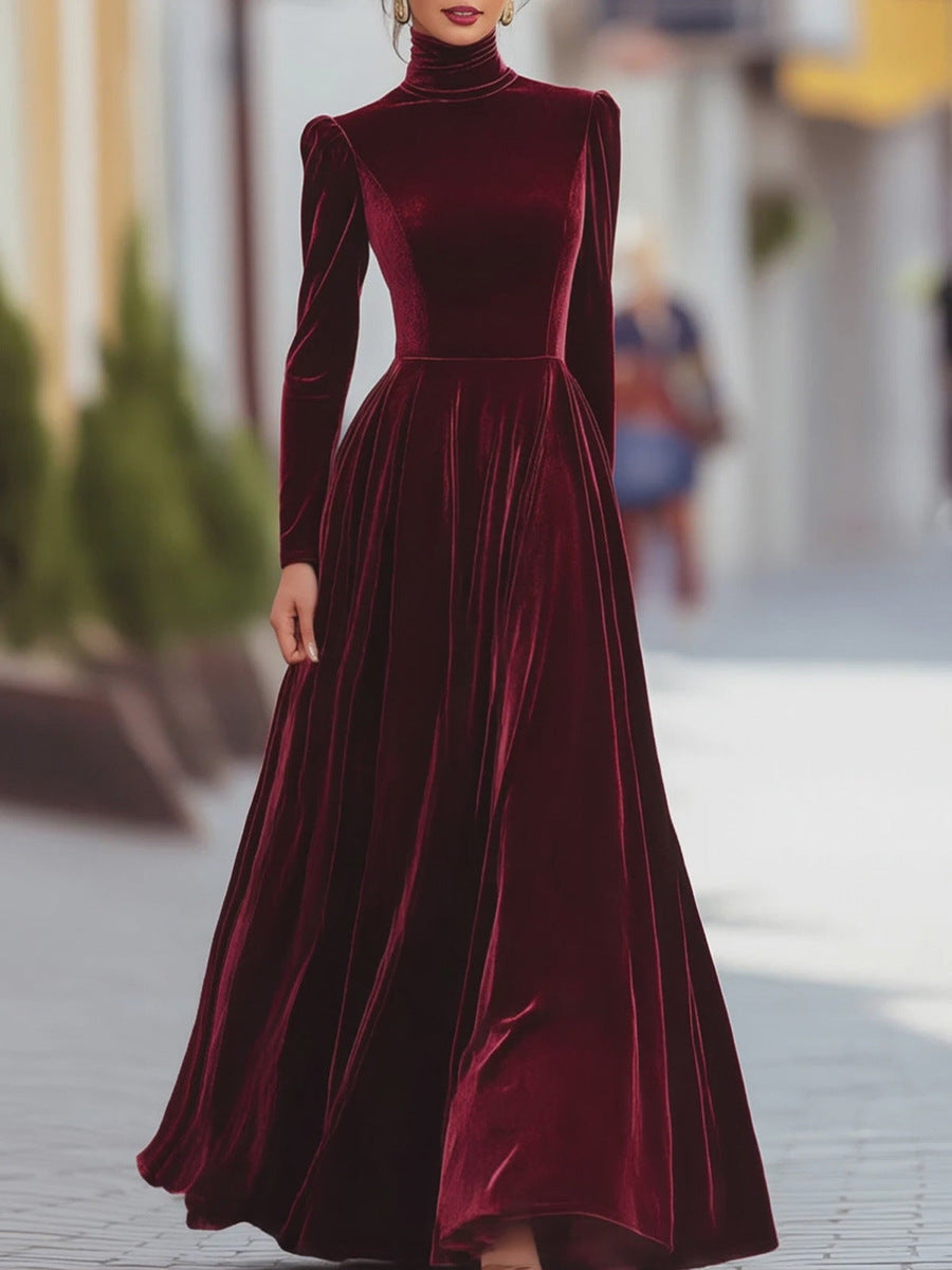 Éléonore | Maxi Dress in Velvet with High Neck