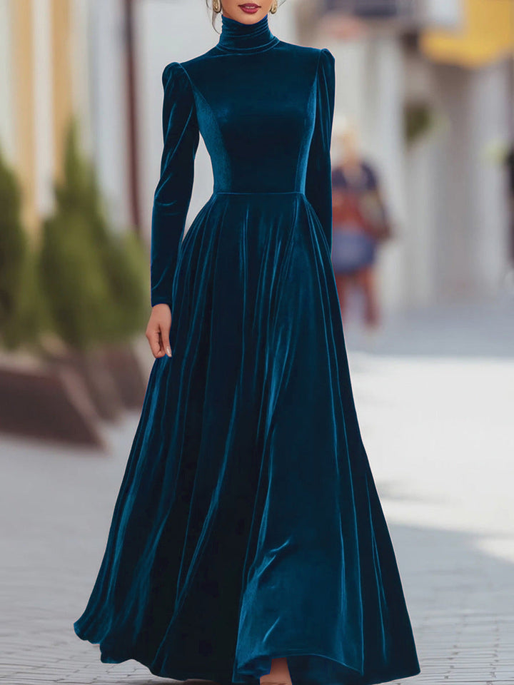 Éléonore | Maxi Dress in Velvet with High Neck