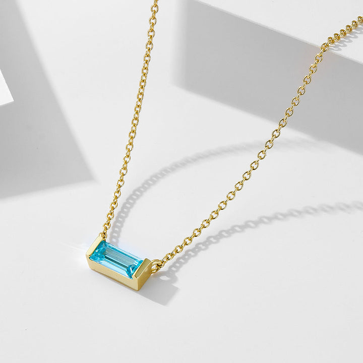Livia – Silver necklace with small pendant