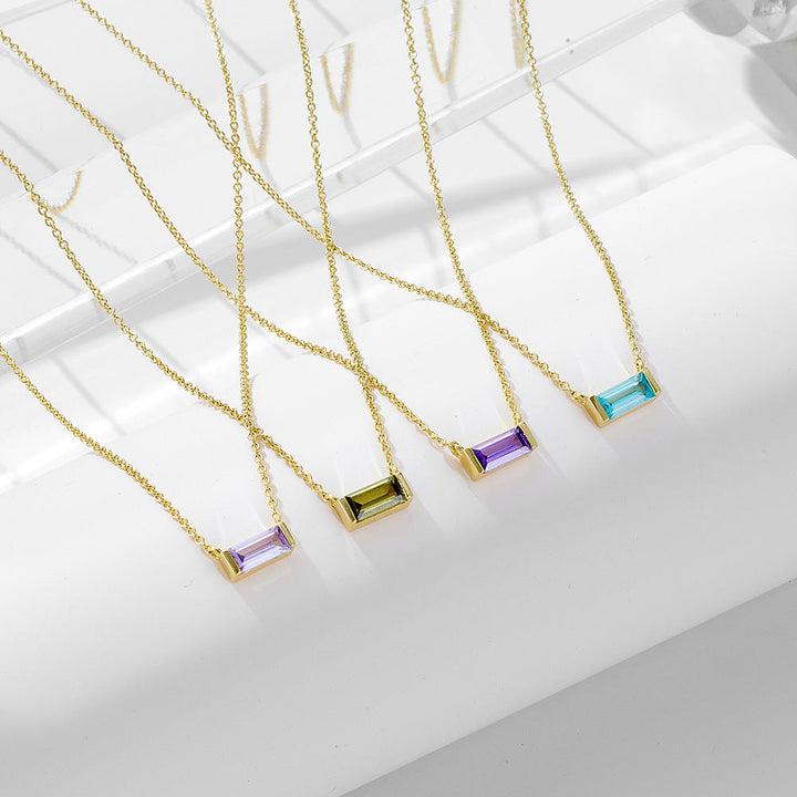 Livia – Silver necklace with small pendant