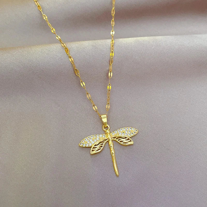 Dragonfly Crystal Necklace – A Symbol of Transformation and Beauty