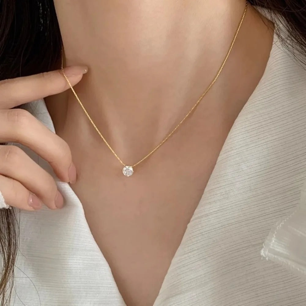 Moissanite Necklace Cléa