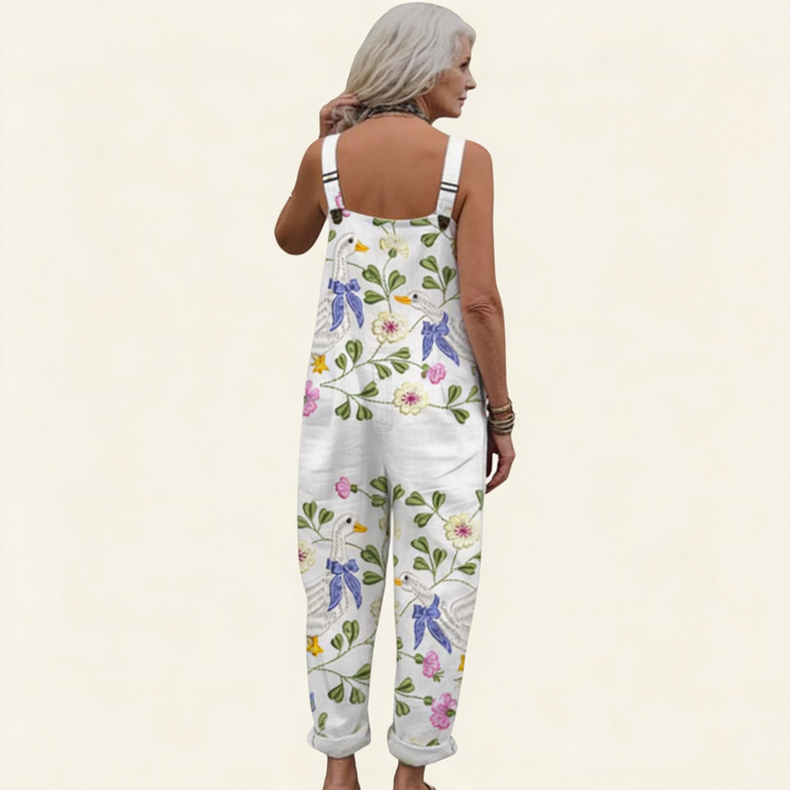 Madeleine | Delicate Floral Swan